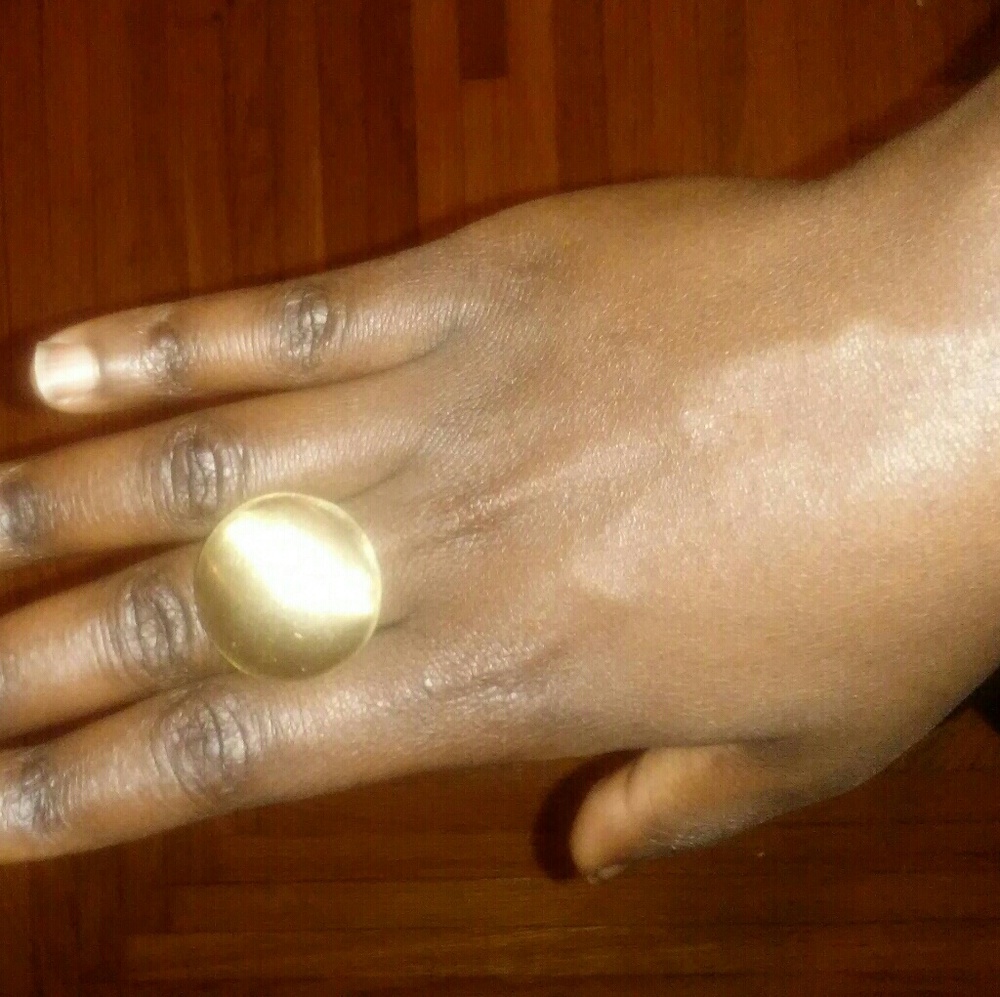 Brushed button ring